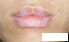 <font color='#000000'>ݰķ</font>